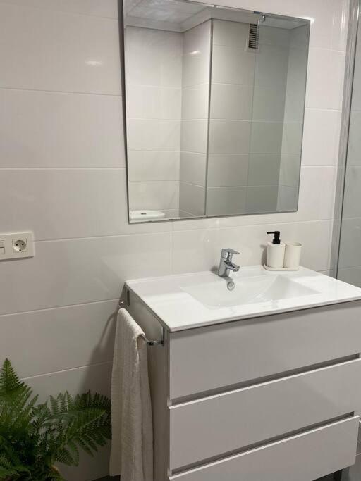 Apartamento En Benicasim Con Piscina Apartment Benicassim Luaran gambar